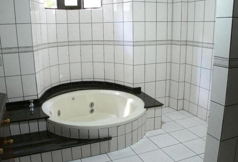 فندق Golden Marina