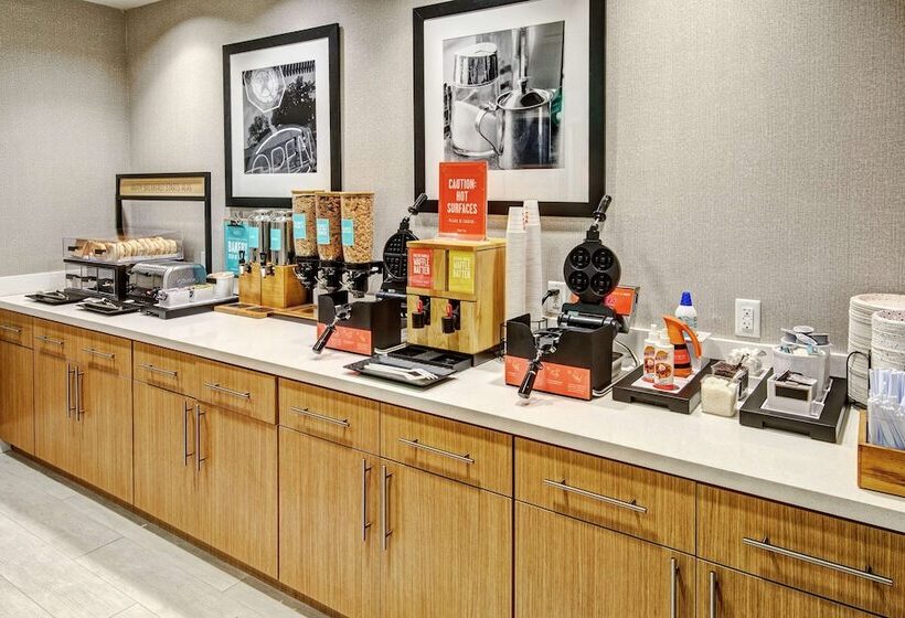 فندق Continental Miami Beach, Tapestry Collection By Hilton