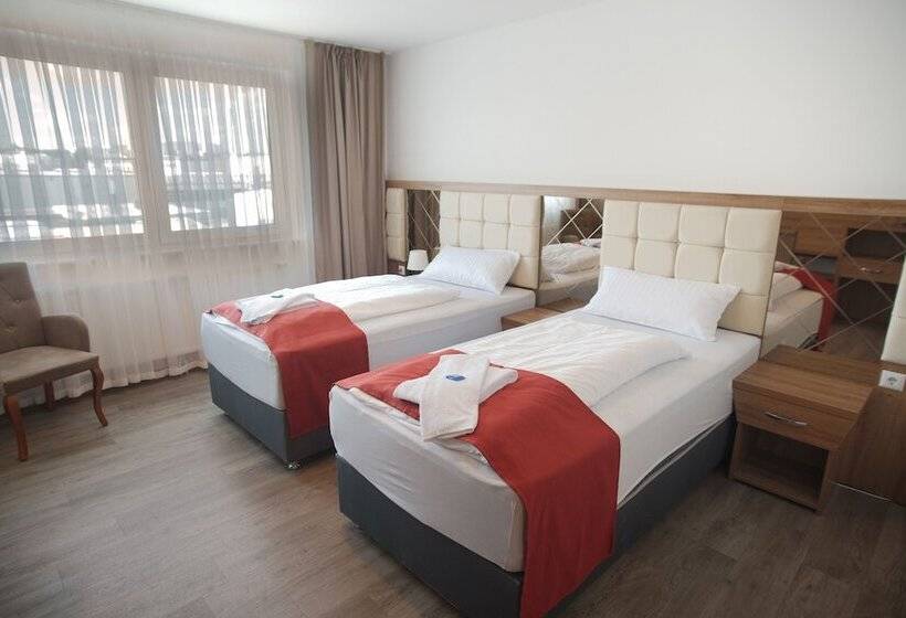 هتل Hausen Obertshausen Frankfurt