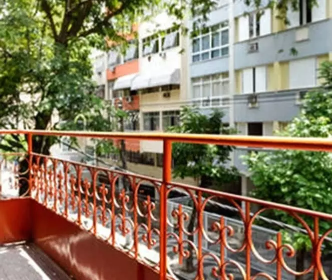 ホテル Icarai Suites