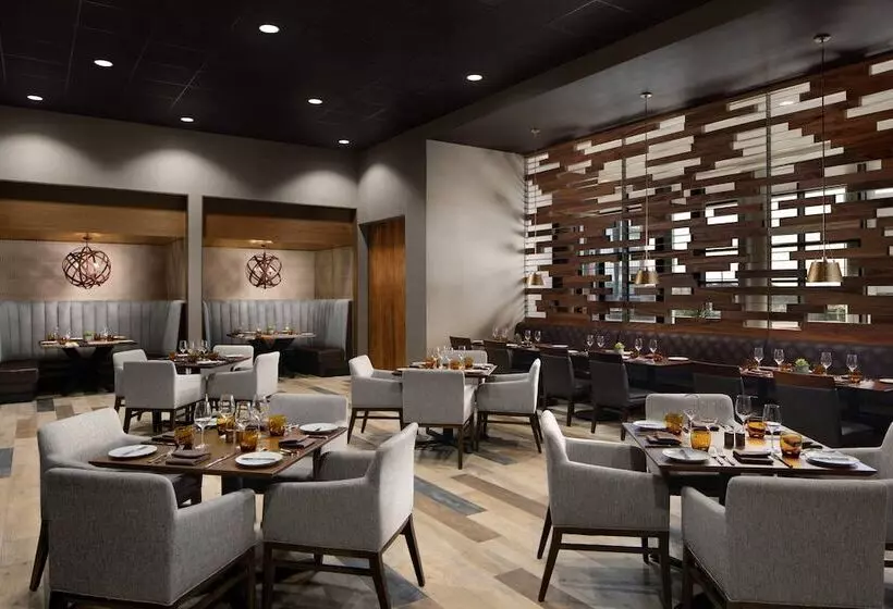 Marriott Dallas Allen Hotel & Convention Center