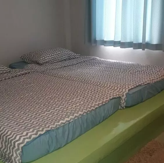 Hotelli Suanrimtarn Suanphung