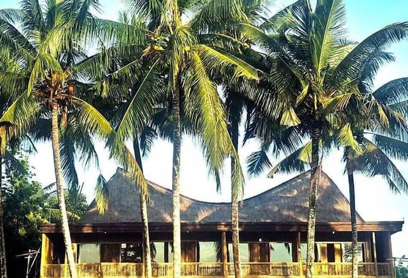 Luxury Bamboo Hostel