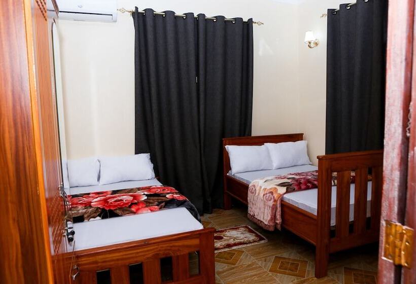 پانسیون Chibuba Airport Accomodation