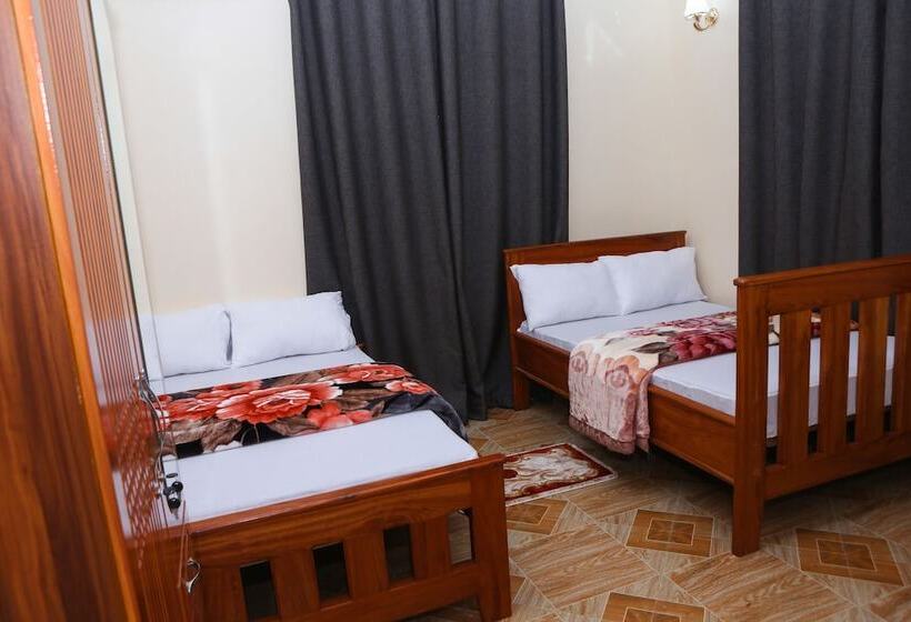 پانسیون Chibuba Airport Accomodation