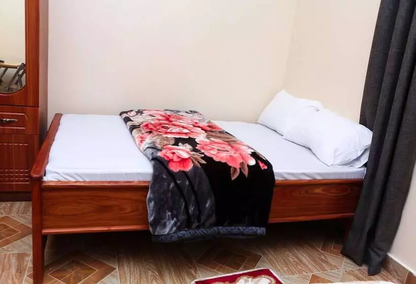 ペンション Chibuba Airport Accomodation