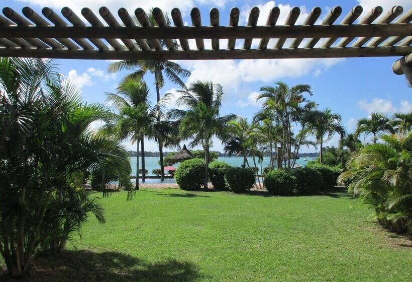 Villa Pied Dans L'eau