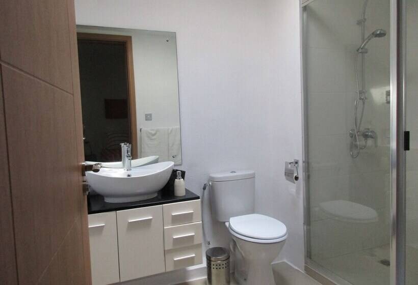 Villa Pied Dans L'eau