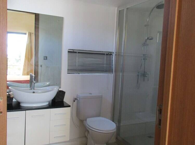 Villa Pied Dans L'eau