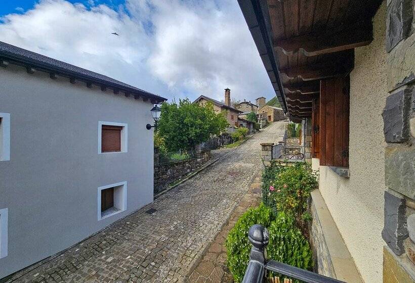 Apartamentos Gavín Biescas 3000