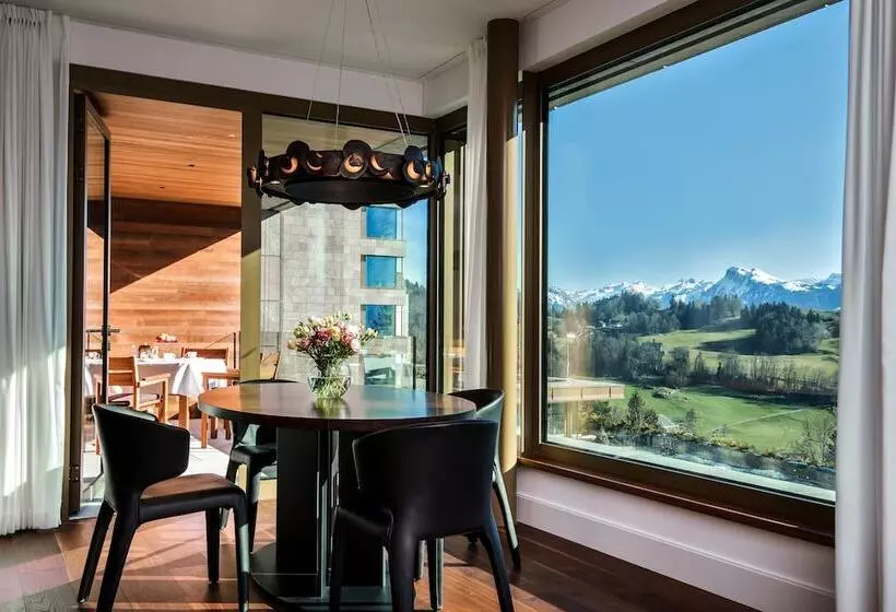 Bürgenstock Hotel & Alpine Spa