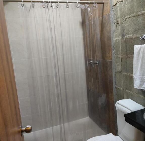 هتل Alojamiento Carriquí