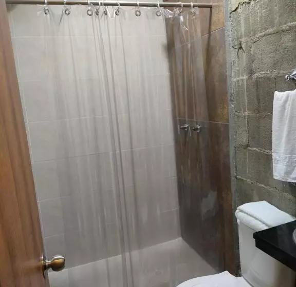 هتل Alojamiento Carriquí