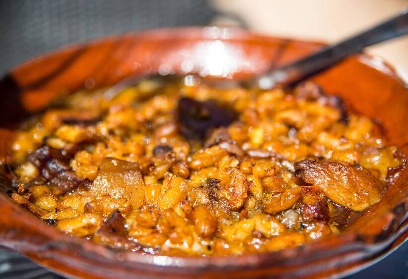 בית מלון כפרי Logis Hôtel   Auberge Du Pastel   Hôtel 3 étoiles Et Restaurant