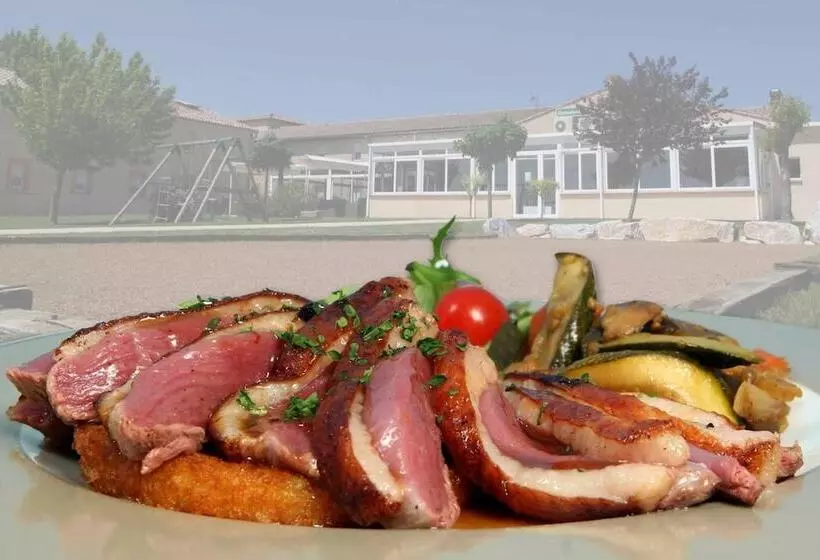 هتل Logis Hôtel   Auberge Du Pastel   Hôtel 3 étoiles Et Restaurant