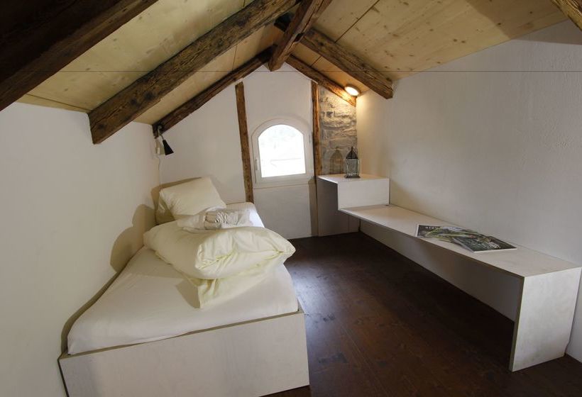 هتل Easy Living Business Apartments