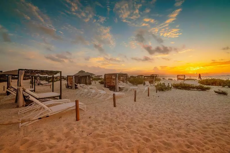 Hotelli Estudio Playa Mujeres – All Inclusive