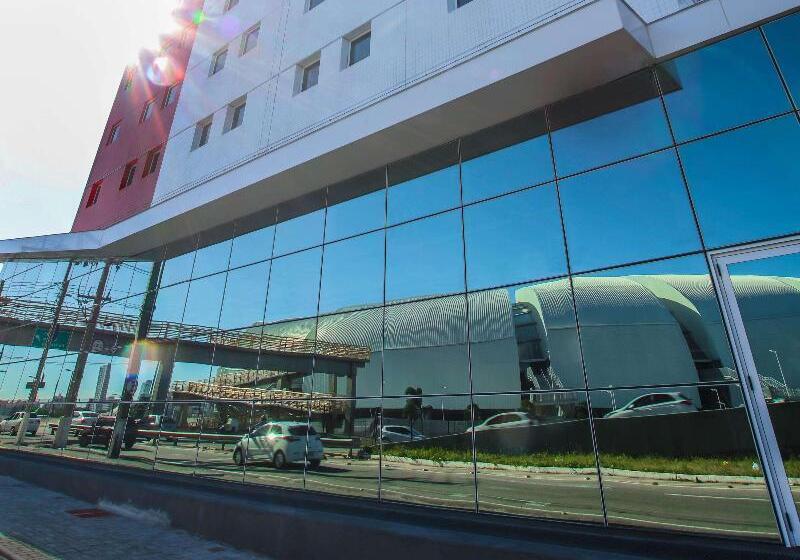 בית מלון כפרי Ibis Natal