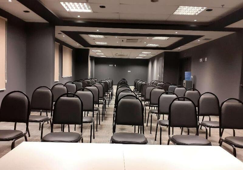 בית מלון כפרי Ibis Natal