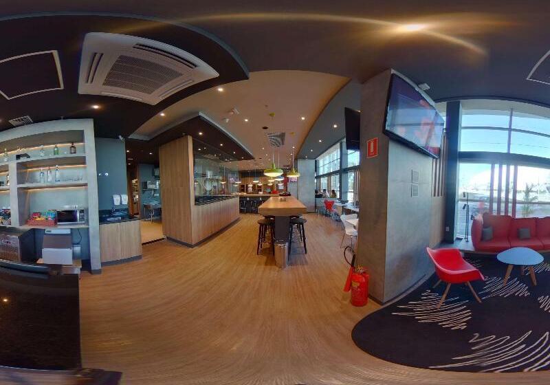 בית מלון כפרי Ibis Natal