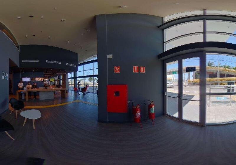 בית מלון כפרי Ibis Natal