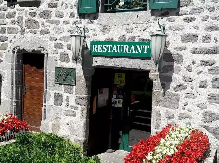 ホテル Logis Hôtel Du Midi