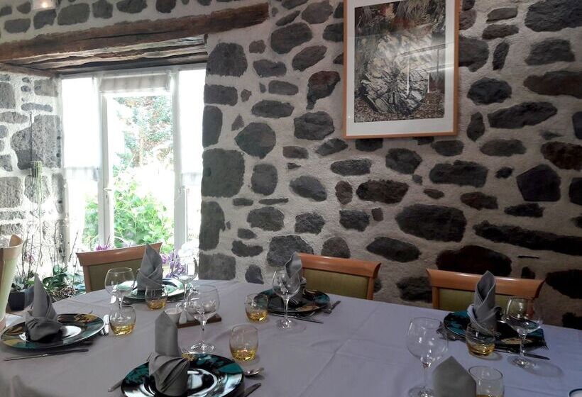 فندق Logis Hôtel Du Midi