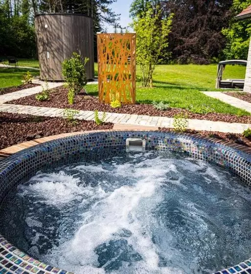 Hotelli Maison Zugno Hôtel & Spa