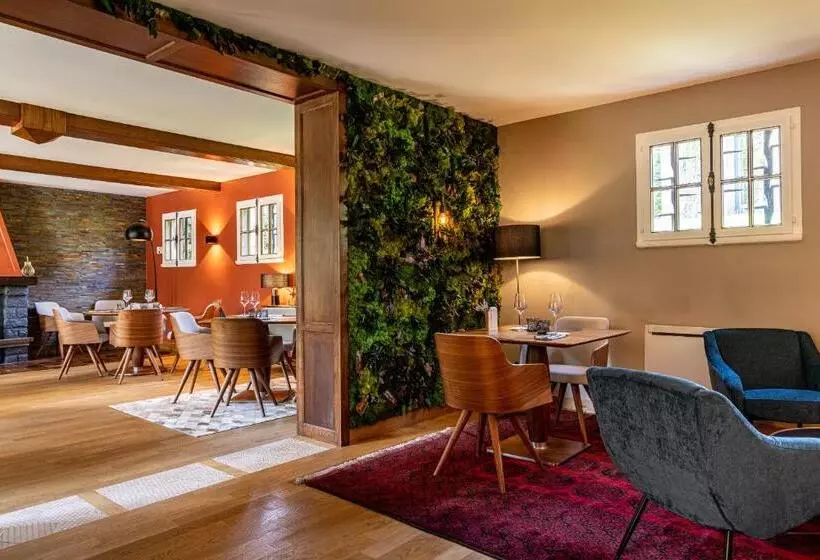 Hotelli Maison Zugno Hôtel & Spa