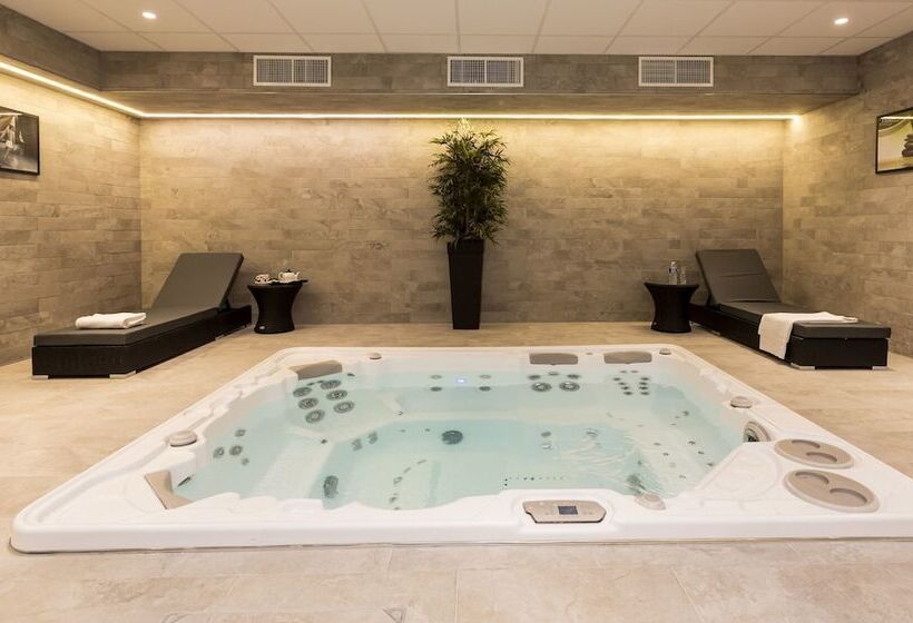 هتل Odalys City Paris Montmartre