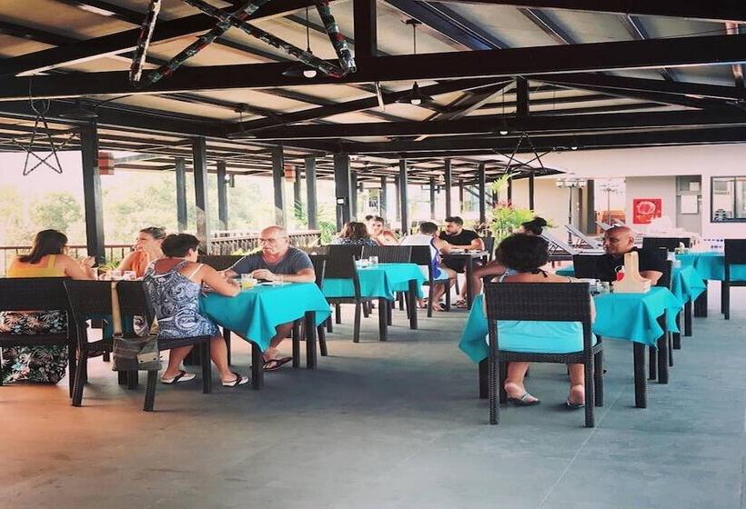 בית מלון כפרי Phu Dahla Residences