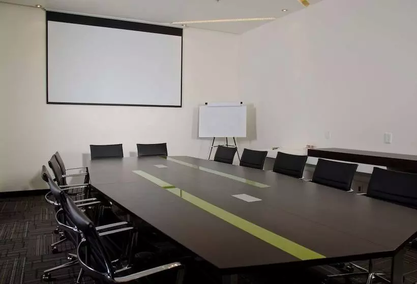 هتل Ramada Encore By Wyndham Aguascalientes