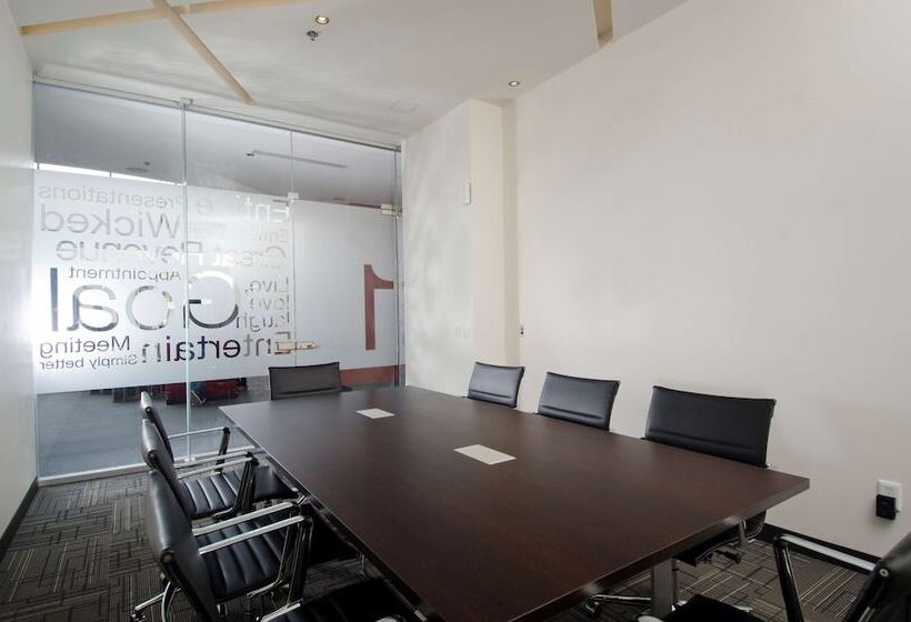 هتل Ramada Encore By Wyndham Aguascalientes