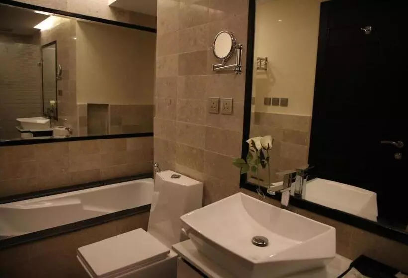 Hotelli Raoum Inn Khafji Corniche