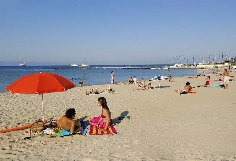 Hotelli Residence Resideal Antibes