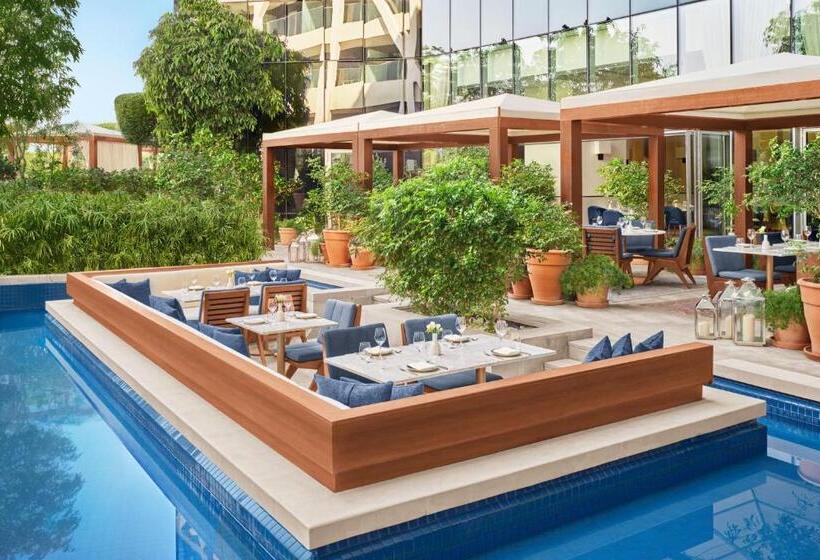 Hotel The Abu Dhabi Edition