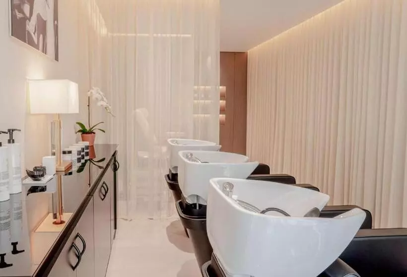 Hotelli The Abu Dhabi Edition