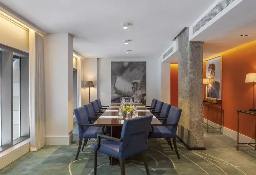 هتل The Merchant House