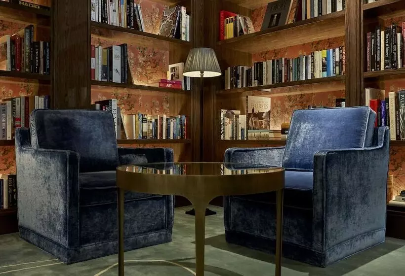 هتل The Merchant House