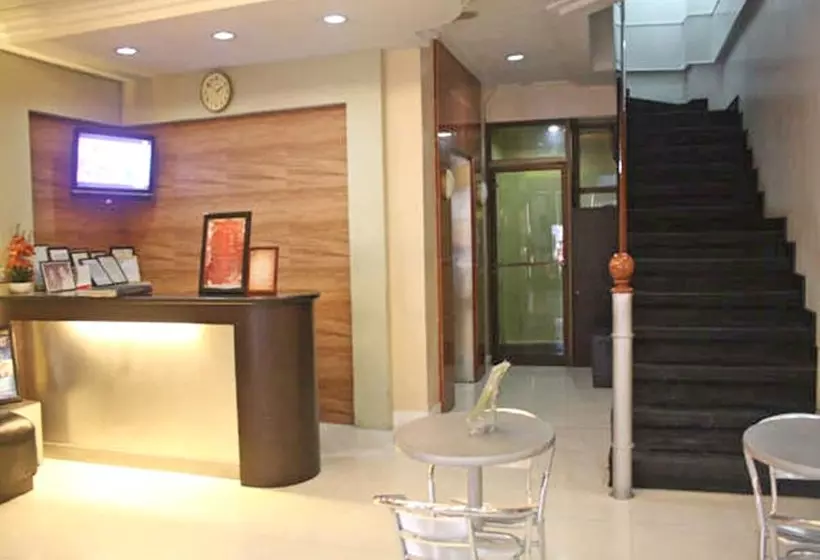 Hotel Vista Apartelle & Restaurant