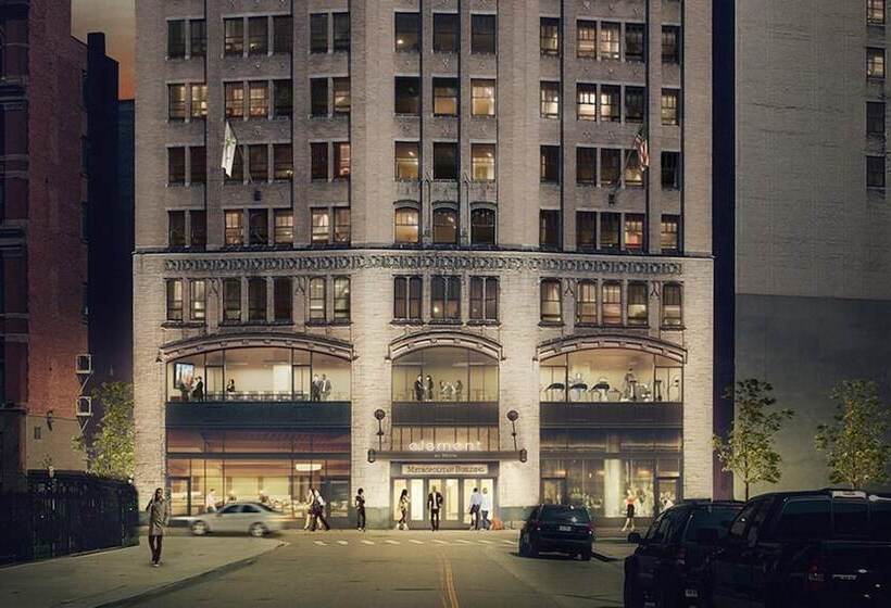 هتل Element Detroit At The Metropolitan