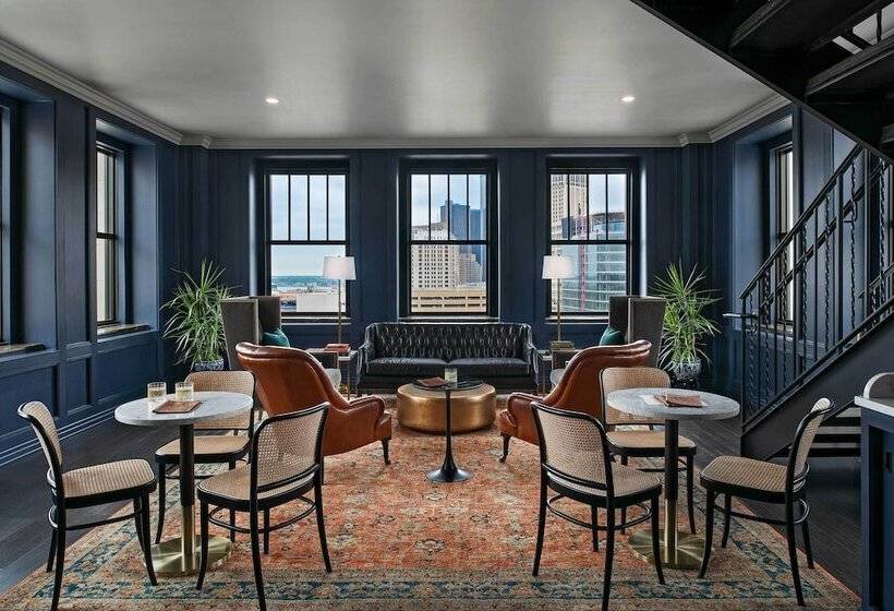 هتل Element Detroit At The Metropolitan