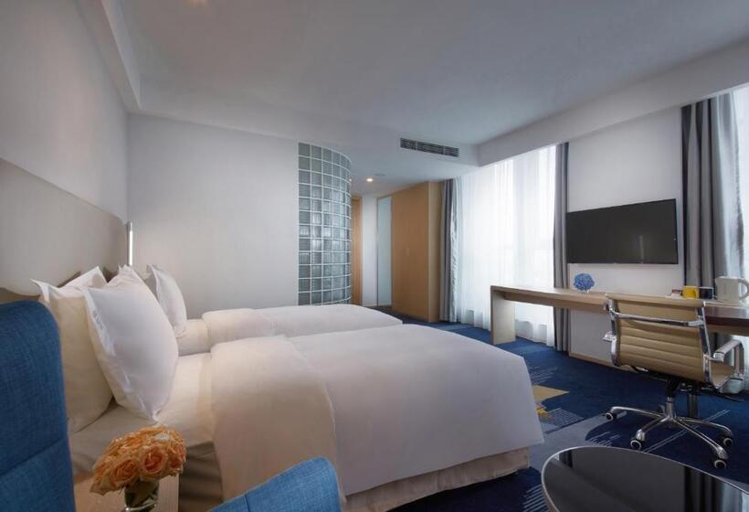 Hotel Holiday Inn Express   Qingdao West Coast, An Ihg