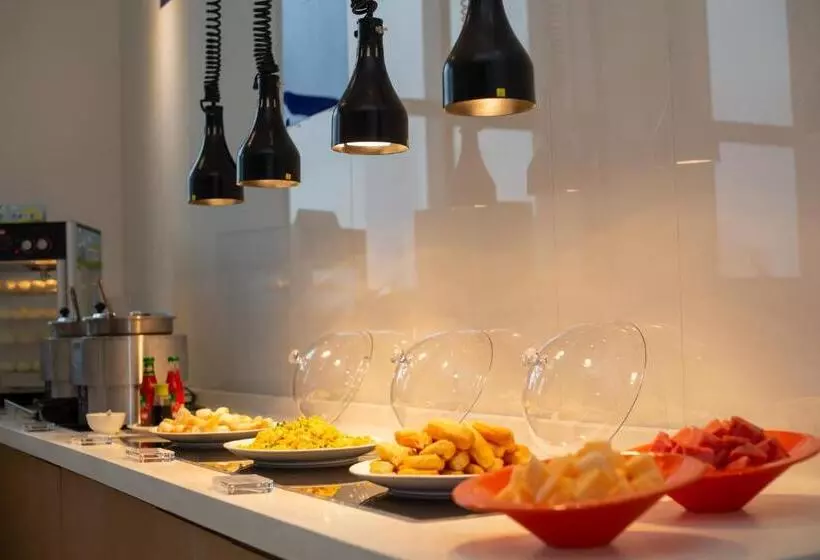 ホテル Holiday Inn Express   Qingdao West Coast, An Ihg