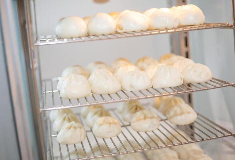 Hotel Holiday Inn Express   Qingdao West Coast, An Ihg