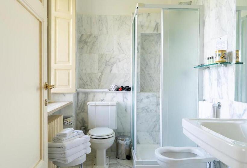 هتل Il Castellaro Country House