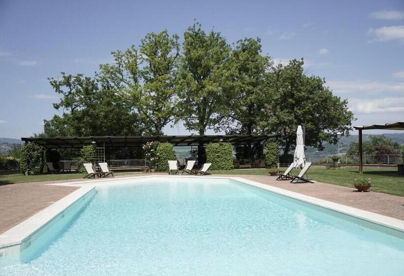 هتل Il Castellaro Country House