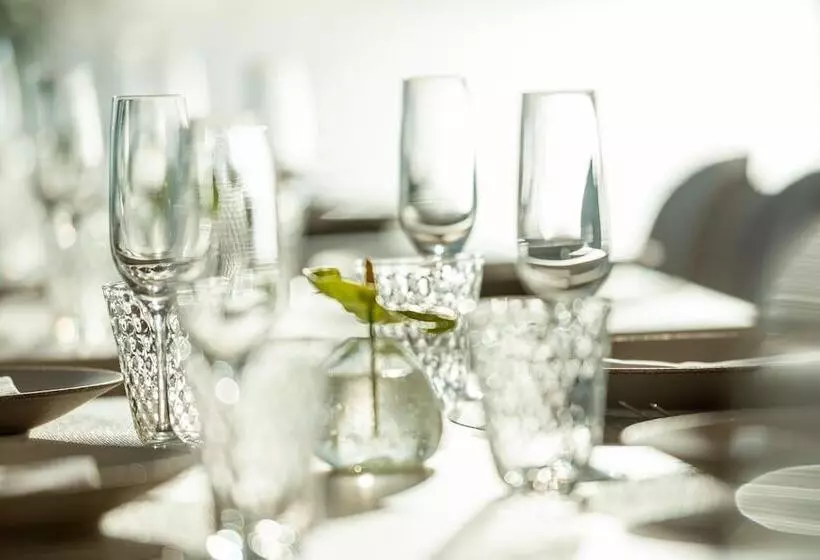 Iraph Sui, A Luxury Collection Hotel, Miyako Okinawa