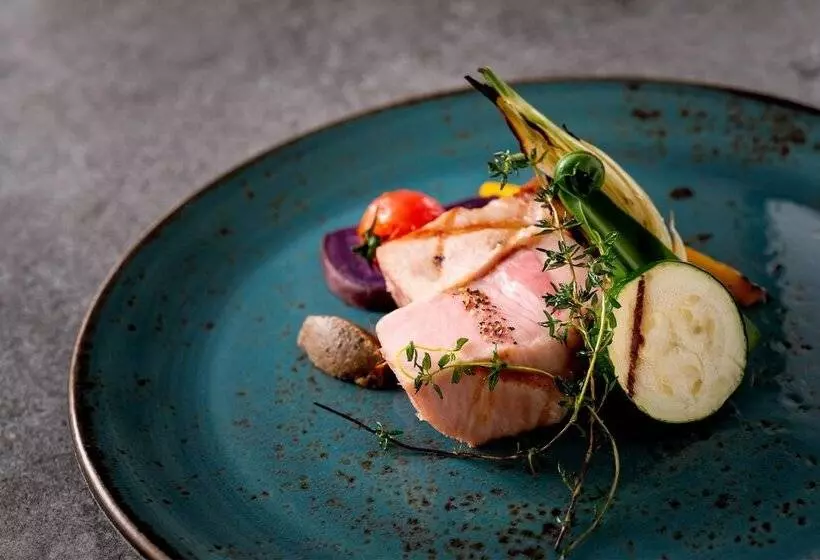 Iraph Sui, A Luxury Collection Hotel, Miyako Okinawa