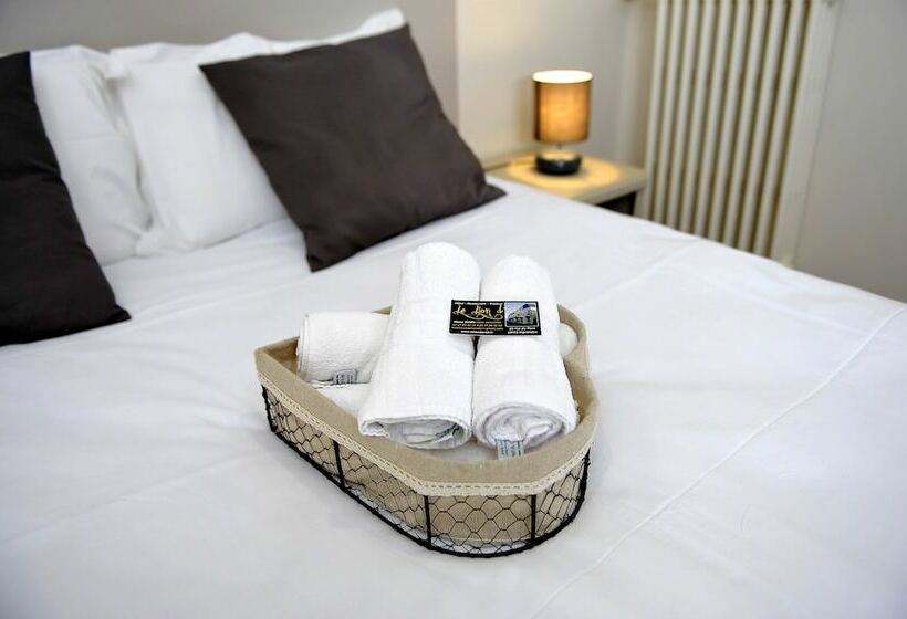 Le Lion D Or   Logis Hotels   Hotel 2 étoiles Et Restaurant